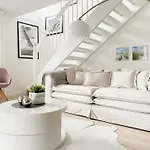 Sky Loft *